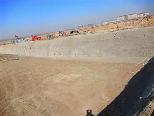 滨江高铁桩基础建设
